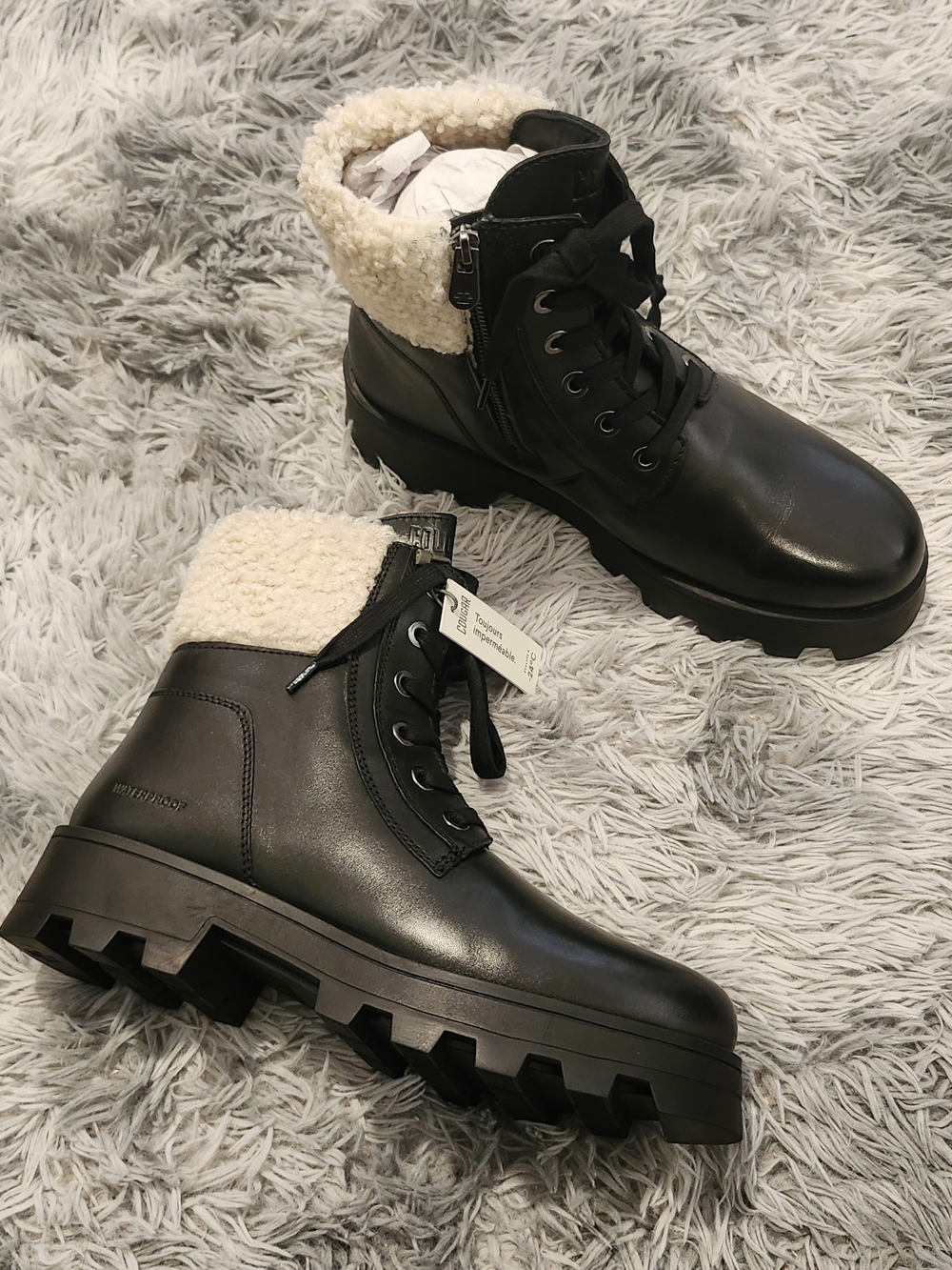 Cougar Black Lace-Up Women's Boots